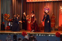 Tanz-Prinzessin-mit-Hofdamen